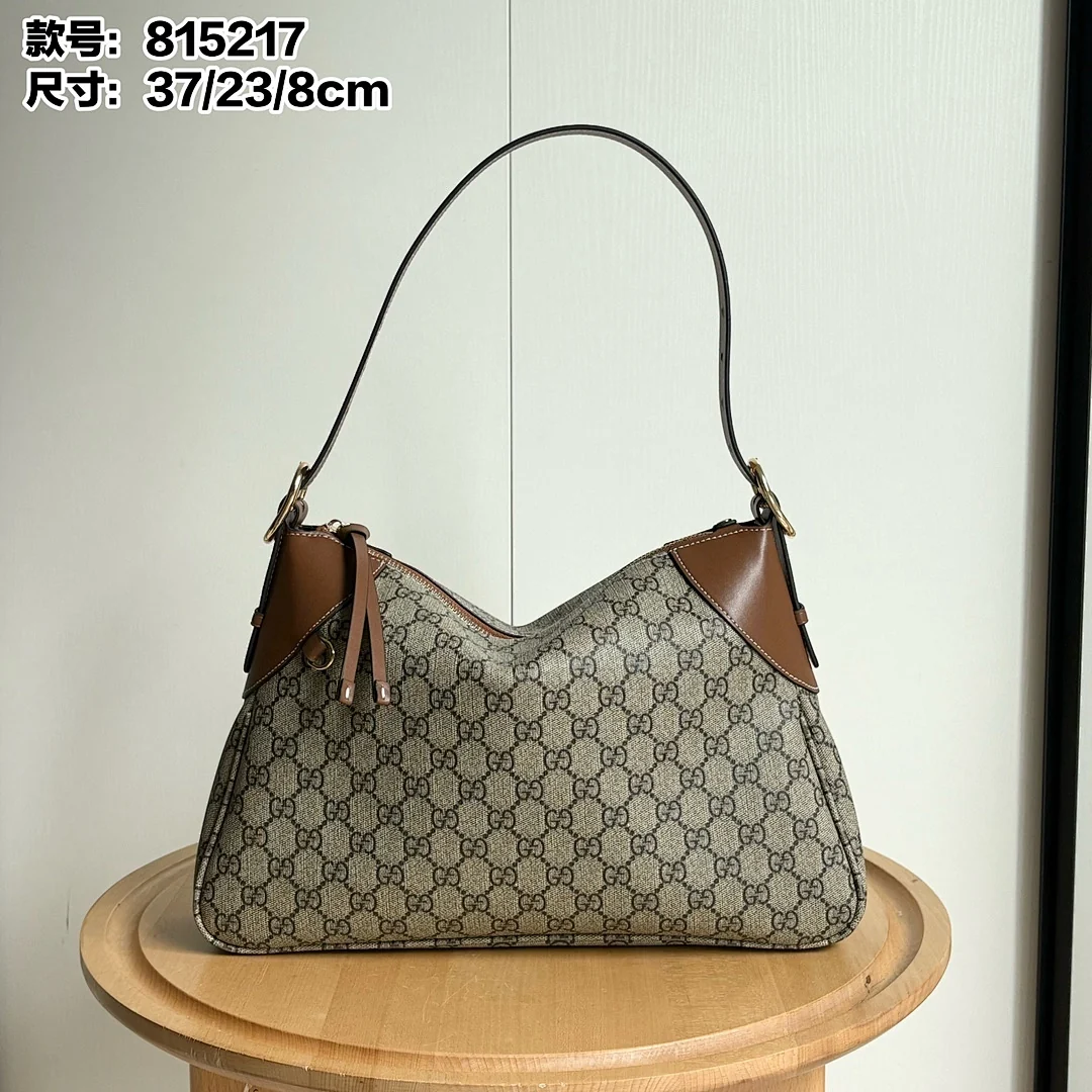 815217 - view 2