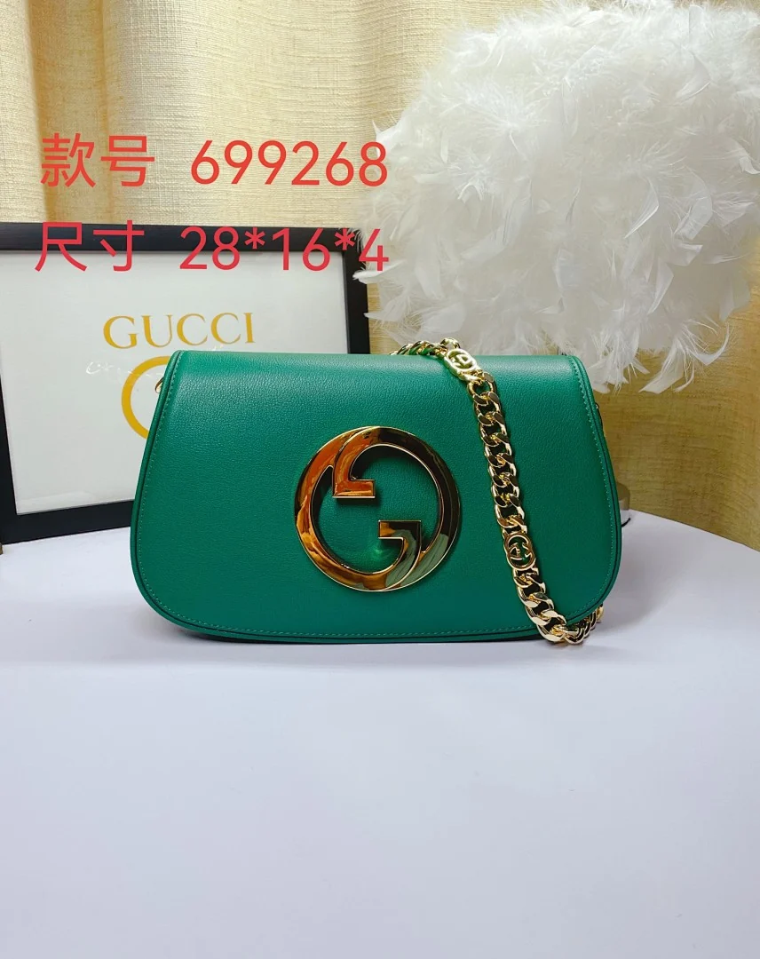 699268 - view 1