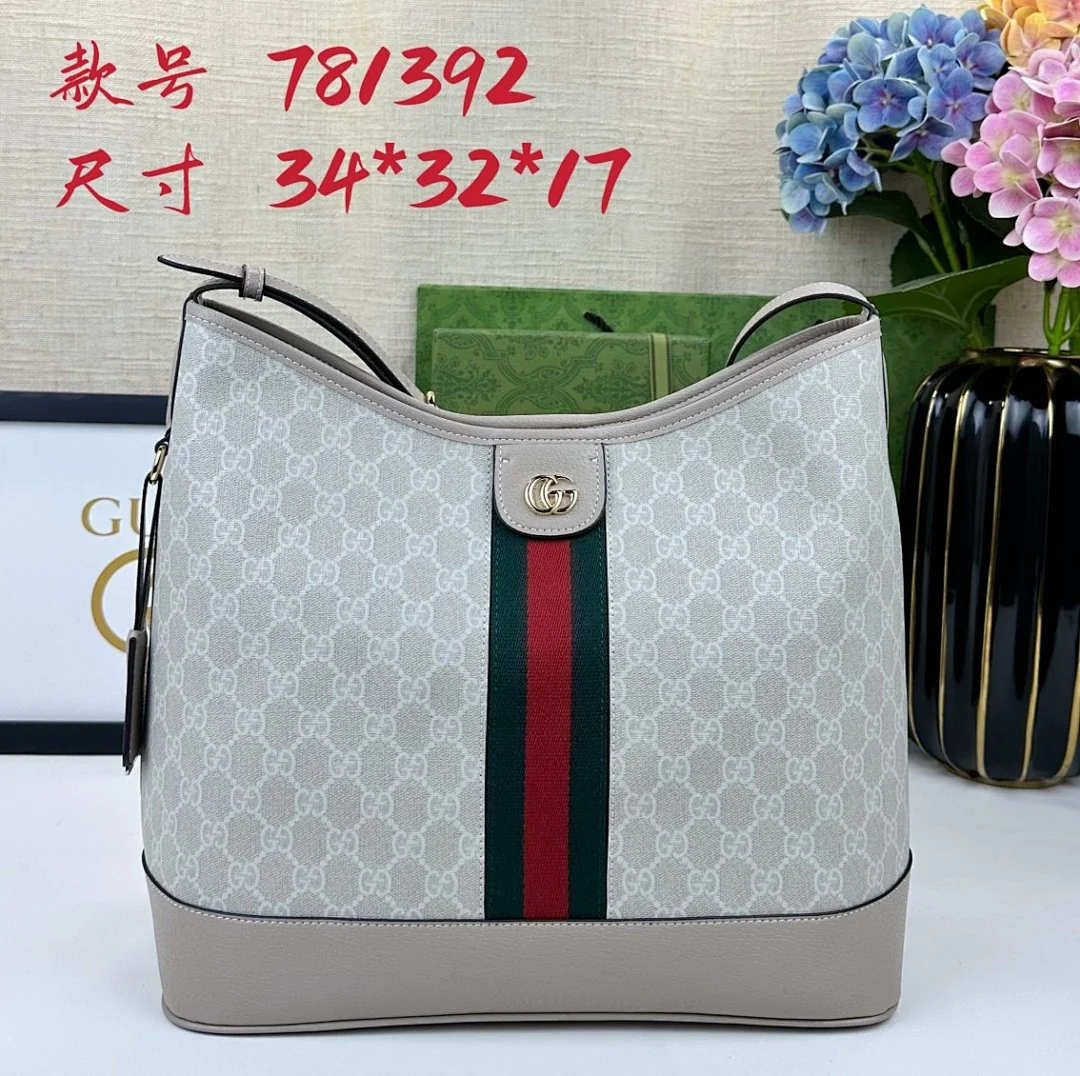 781392 - view 11