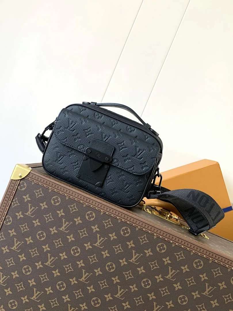M58489 - view 1