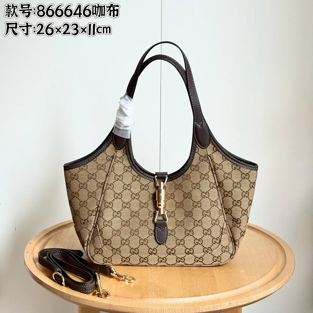 866646 - view 1