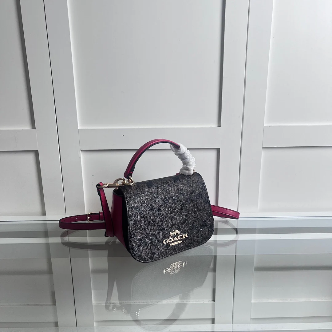 COACH - view 6