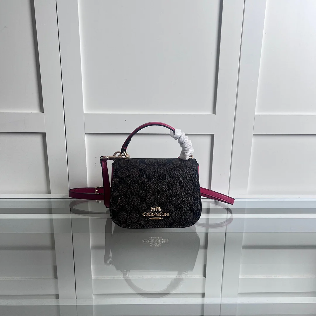 COACH - view 9