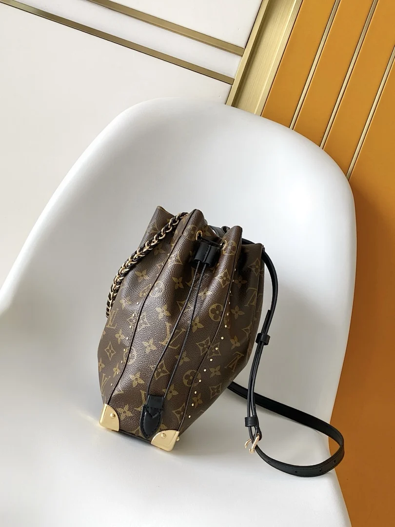 M28515#570 - view 7