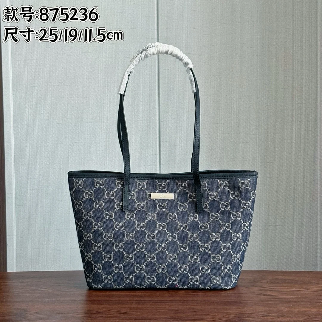 875236 - view 1